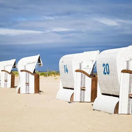 Avec Jardinet, Proche Plage, 2 - Fr-1-788-79 Apartment